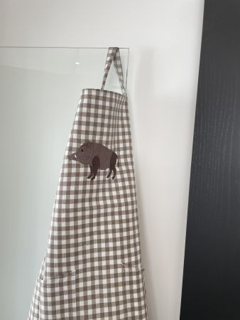 - Latzschürze mit Wildschwein