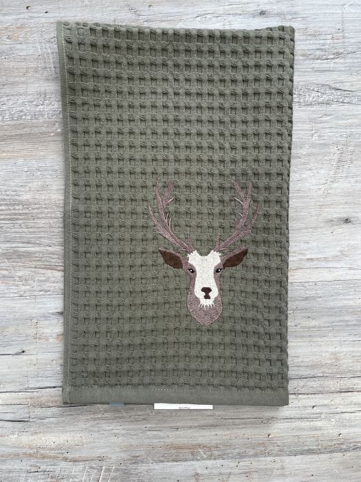 1 MÖVE Piquée Küchenhandtuch in grün mit Hirschkopf