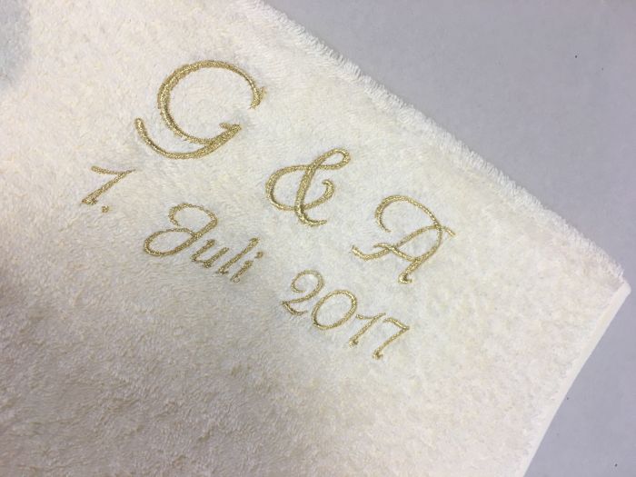 Edle Bestickung für festliche Anlässe
